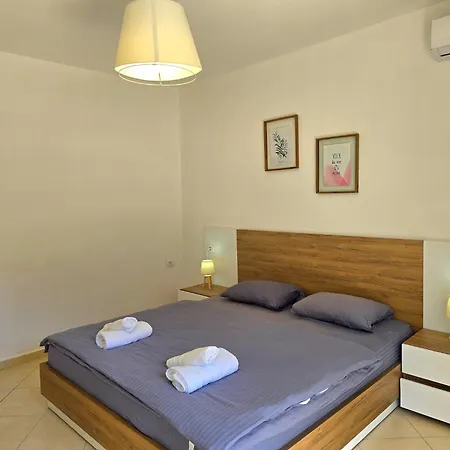 In Qerret Near Sandy Apartment Golem (Tirana)